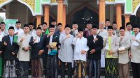 Laksanakan Sholat Idul Fitri di Masjid Agung Darussalam, Pj Bupati Bojonegoro: Momen Menumbuhkan Kepekaan Sosial