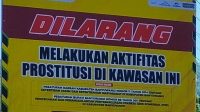 Satpol PP Kabupaten Banyuwangi Pasang Papan di 11 Titik Termasuk di Warung Panjang dan LCM.
