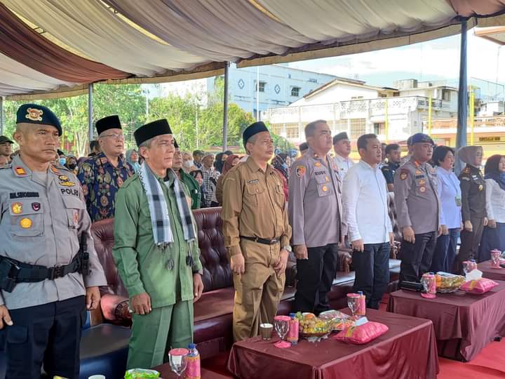 Wali Kota Tanjungbalai, H. Waris Tholib, diwakili oleh Pj. Sekretaris Daerah Kota Tanjungbalai. drh. Muslim, menghadiri acara Bakti Sosial Alumni AKABRI 94 Water Front City.